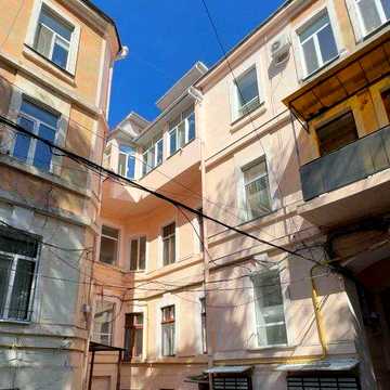 Продаж 2-кімнатної квартири в центрі!