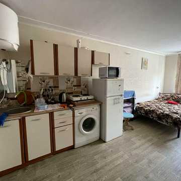 Продам комуну в 5хв від моря