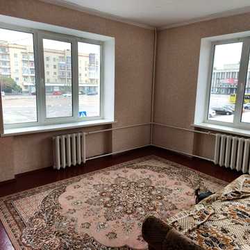 Оренда двокімнатної квартири на площі