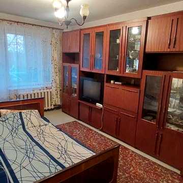 Здається 2 кімнатна квартира на селищі 40 Років