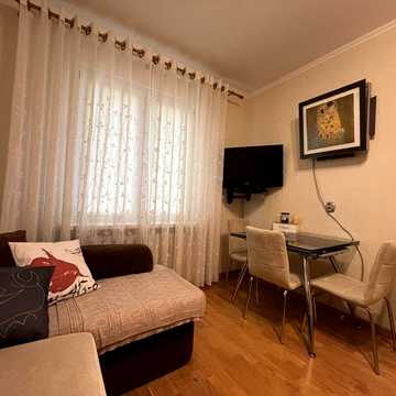 Оренда/Квартири 1к, 50м2  Позняки вул Драгоманова 1л