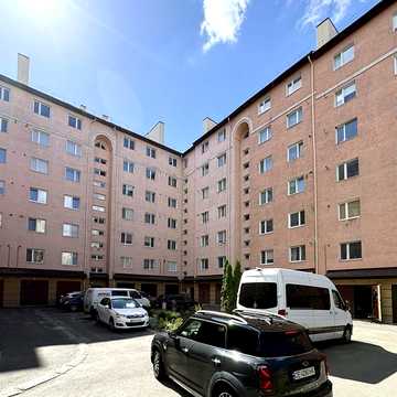Продаж 2-кім на Курбаса