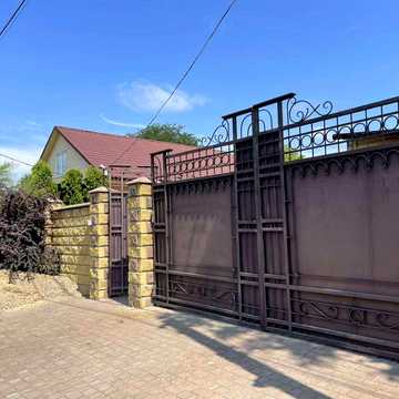 Продам доглянутий будинок 70 м², 6 соток, район 4-ї школи