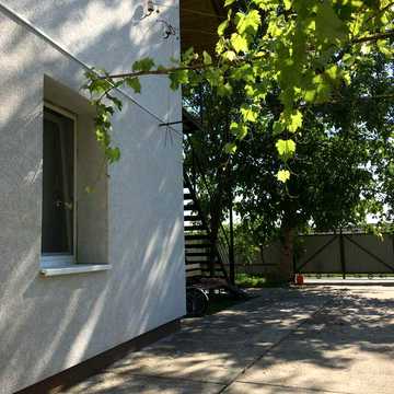 Будинок 80 м², 3 окремі квартири + лазня, Круглик