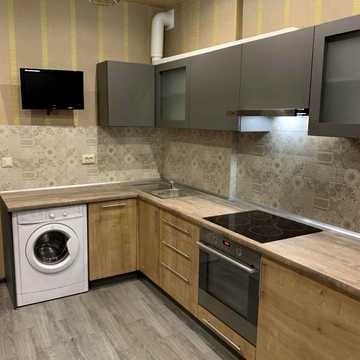 Каховська вул., 60