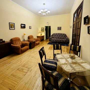 Оренда трикімнатної квартири в Центрі Вінниці. Соборна, Театральна. Театр Садовського. Трц Скай парк. 17ліцей Водонапірна вежа Міська рада Макдональдс