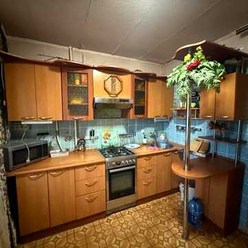 Дво кімнатна квартира , заселю 5-6 чоловік