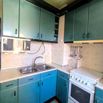seg-01    Продам 3-х комн. кв. на Ак. Королева Южный рынок Панорама
