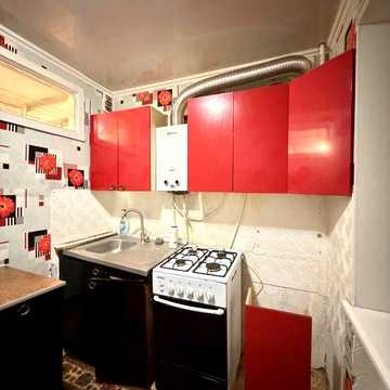 В продажу 3 к к в Центрі / вул. Робоча ( Сухий Фонтан )
