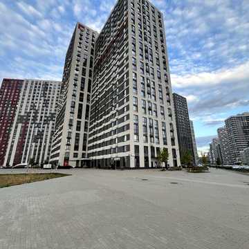 Варшавский Плюс. 1 комнатная кв, 41 м. Владелец, без комиссии. Панорамный вид, потолки 3+ м. ЖК Варашвский Плюс