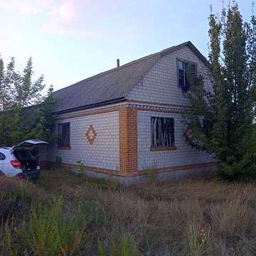 будинок м Пирятин вул д. Луценка