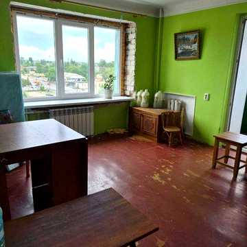 Продам 3 кімнатну квартиру в ЦЕНТРІ . 7/9 цегл. 38000