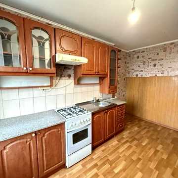 Здається 3 кімнатна квартира в Дзержинському районі .