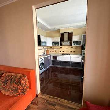 Продам 3к. в новострое м.Победы,Л.Свободы 50б,паркинг