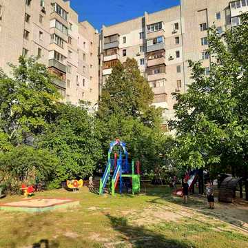 Сдам 2к.улучшенку,ремонт,мебель,техника,пер.Титаренковский 1, 1\10,кирпич,м.Хол.Гора