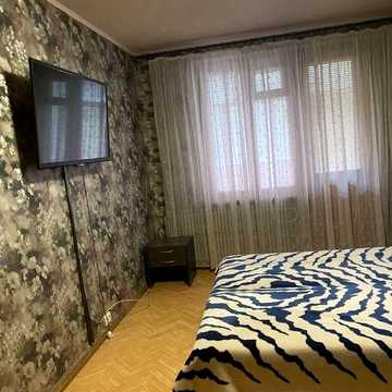 Сдам 2 ком кв метро Студенческая