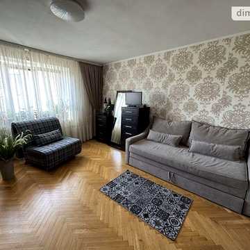 Продаж 4к Квартира Дачна вулиця