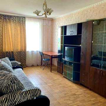 Оренда 3 кімн квартири вул. Райдужна 17а, роздільна, укомплектована