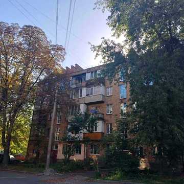 Двокімнатна квартира за адресою вул. Вишгородська, 8