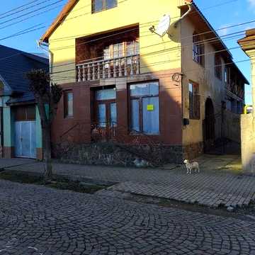 Дом в центри миста з магазином дом від власника