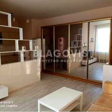 Продаж квартири Поділ Стильна 45м2 2 кім Евро Клубний ЖК Hennessy House Хенесі Хаус вул.Нагірна Паркінг є ЖК Henesi House