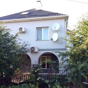 Продам дім від власника!Можлива здача !Якісне будівництво , міські комунікації .