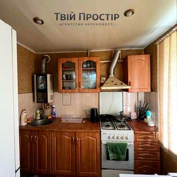Терміновий продаж 2 кімнатної квартири в Космічному мікрорайоні
