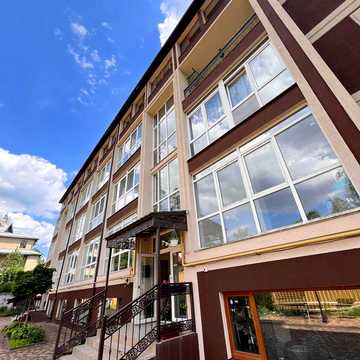 Терміновий продаж великої трикімнатної квартири в центрі міста! Індивідуальне газове опалення! ЖК Олсія