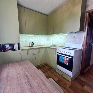 ВУл. Бикова,12 Затишна квартира з окремими кімнатами  біля  Спорт лайфу.