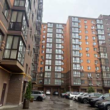 Простора 1 кім кв.  Митниця