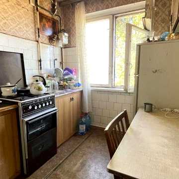Продаж 3к квартири  р-к"Колос"