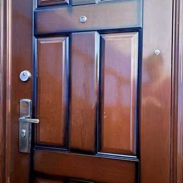 Продам 2 кім квартиру у центрі біля парку Вовка Андрія
