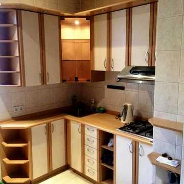 Івана Мазепи вул. (Січневого Повстання), 3