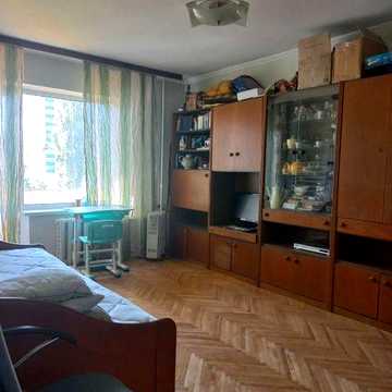 м.Оболонь Иорданська 11 а ореда 2 ком 49 м.кв цена 18000 грн