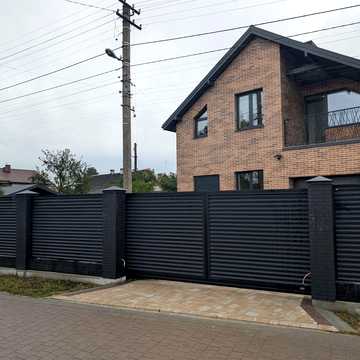 None 350000.0 USD
