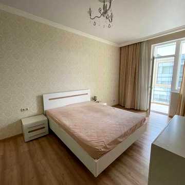Сдам 2-комнатную в Аркадии 80 метров/ Низкий этаж/Кадор