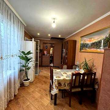 Продам жилой дом ремонт, мебель, отопление цена 60т