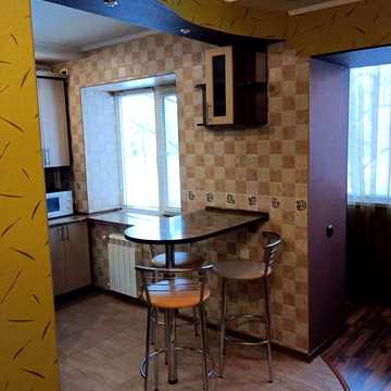 2-х кімнатна квартира в Новогуйвинську