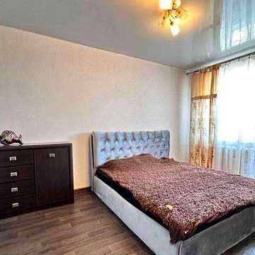 Продається 2-кімнатна квартира на вул. Червоної Калини!