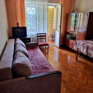 Здам 2к квартиру на Виноградарі Межова 19