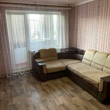 Продам однокомнатную на первом Восточном