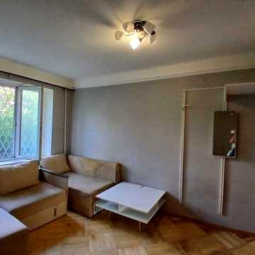 Продаж 2-кімнатної квартири метро Дарниця.