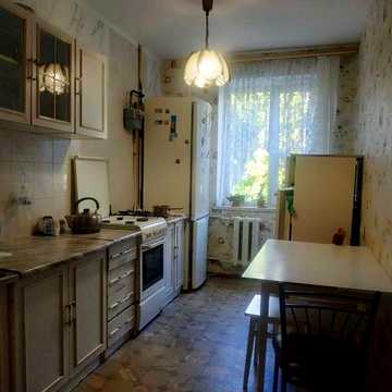Продам 3к в 9ти   район большой Таврии цена 58т