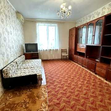 Продам квартиру 1-кімнатна у гарному стані Ліски вул.Леваневців