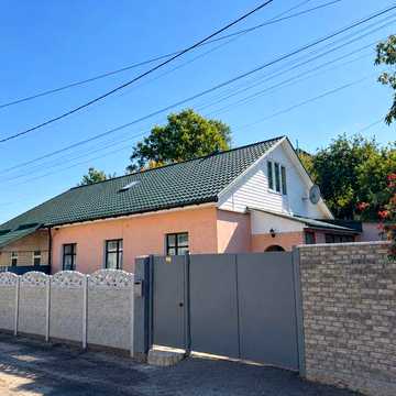 Продам будинок. Частину будинку, площею 87м в центрі міста.