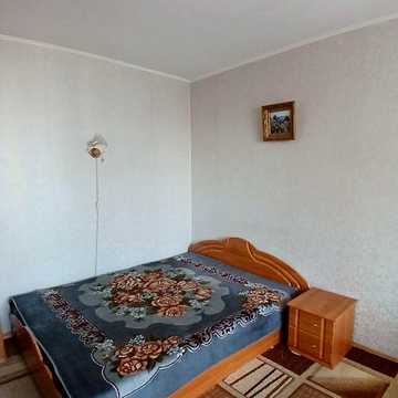 2к квартира біля метро Теремки