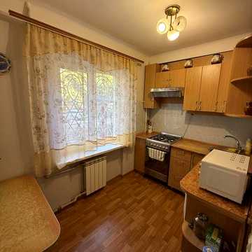 Оренда 3х- кімн.кв.  вул. Запорозького Козацтва  зупинка Пошта