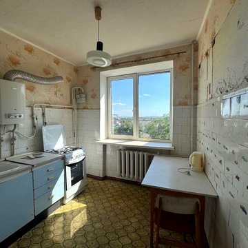 Продаж 2 кімнатної квартири в районі Центрального ринку
