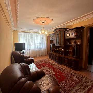 Продаж 3к Квартира Лесі Українки вулиця