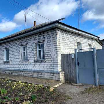 Оренда пів будинку, Глухів